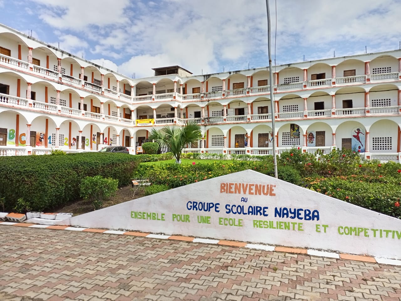 Inscriptions École Supérieure Nayeba
